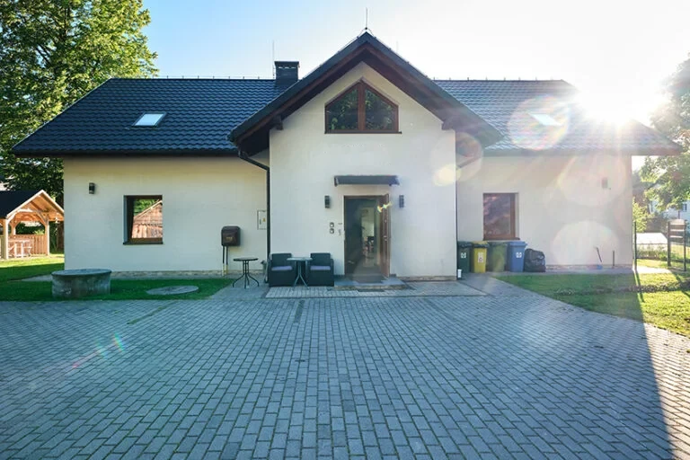 Budynek ośrodka terapii uzależnień Szansa na Wolność w Wiśle